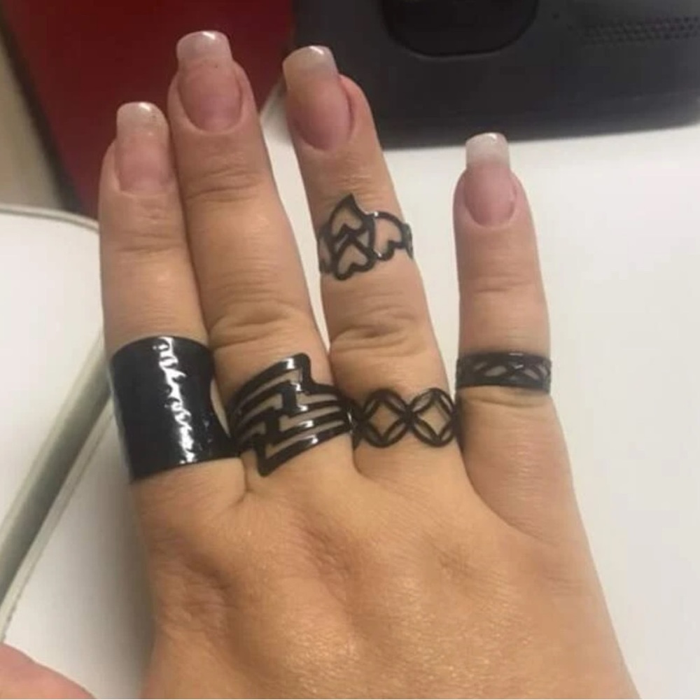 ⭐️ Set of 5 Tribal Style Metal Adjustable Tattoo Rings Hearts Zig Zags⭐️